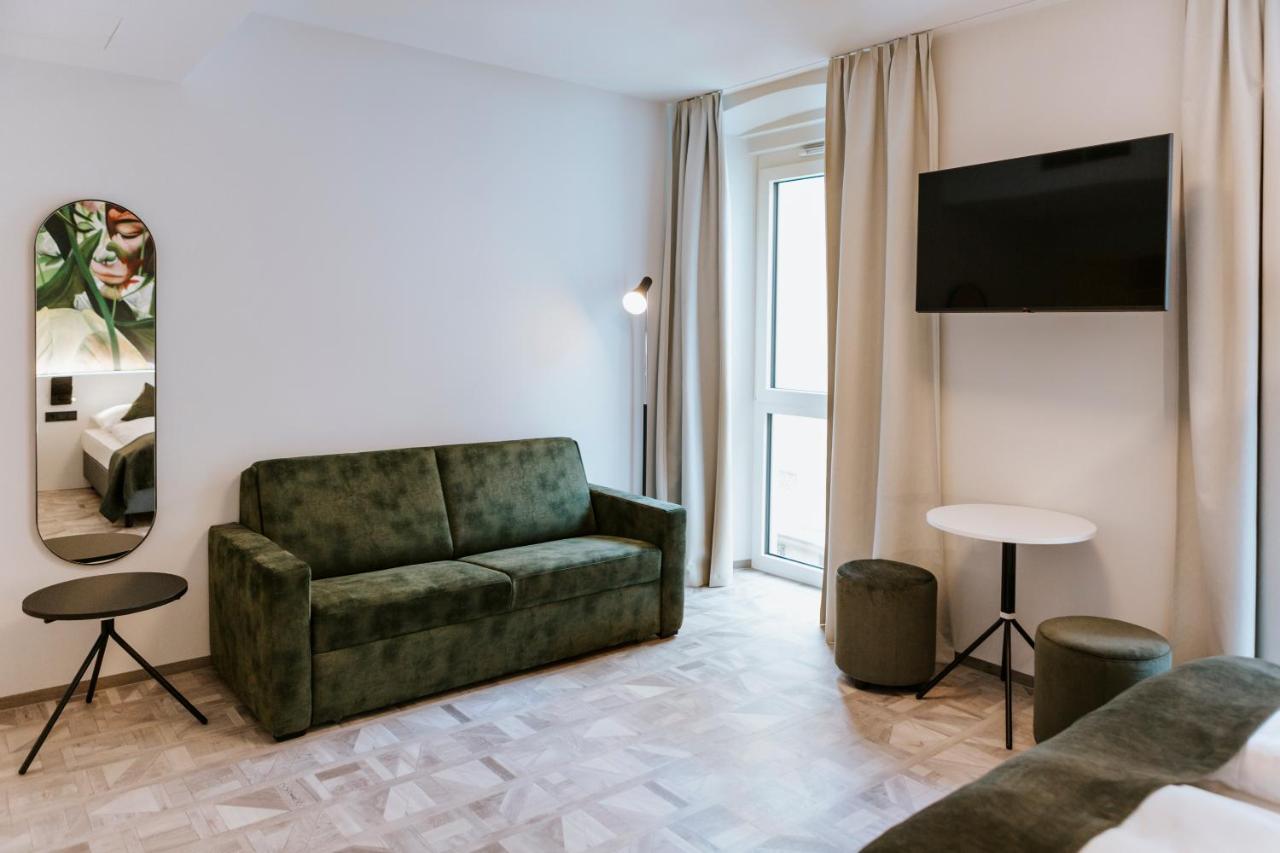 Art-Inn Design Self-Check-In-Hotel Linz Exterior foto